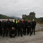 Gruppe vorm Eilean Donan Castle